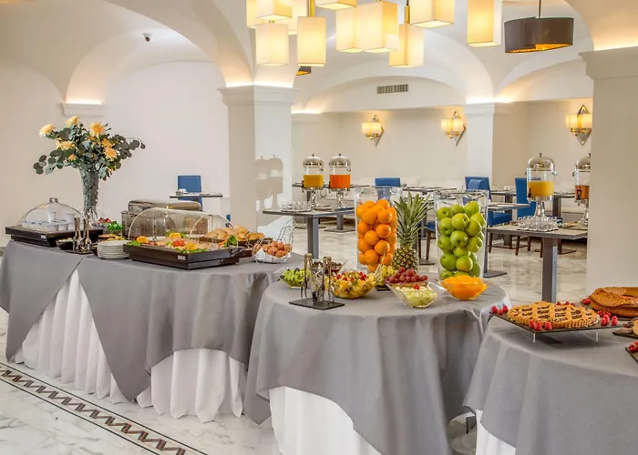 Otel Shangri-la By Omnia 4*